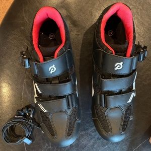 Peloton Cycling Shoes Size 40 / US W9